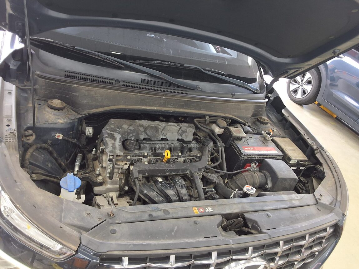 HYUNDAI VENUE 1.6 GASOLINE SMART 2020 - zdjęcie 20