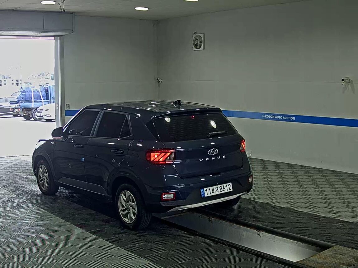 HYUNDAI VENUE 1.6 GASOLINE SMART 2020 - zdjęcie 6