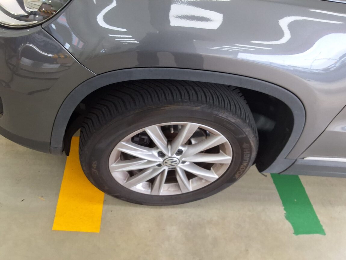 VOLKSWAGEN TIGUAN 2.0 TDI BLUEMOTION 2015 - zdjęcie 19