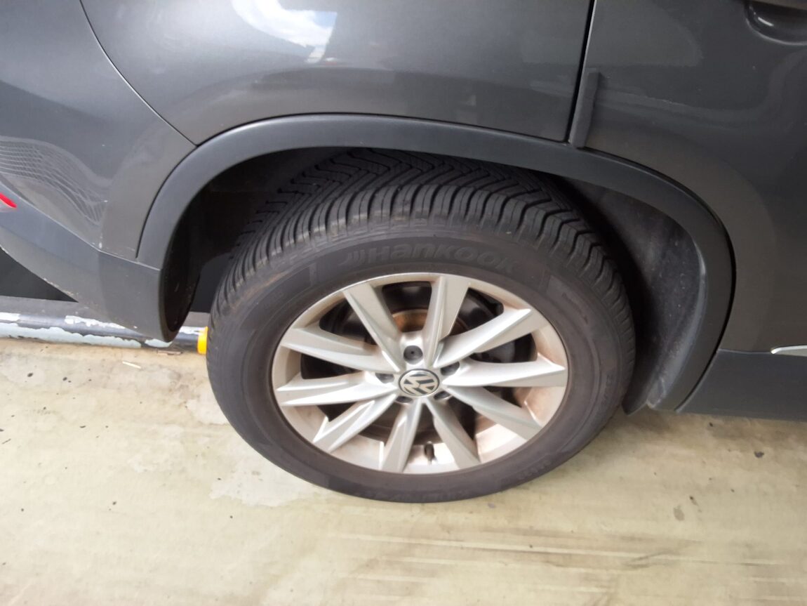VOLKSWAGEN TIGUAN 2.0 TDI BLUEMOTION 2015 - zdjęcie 22