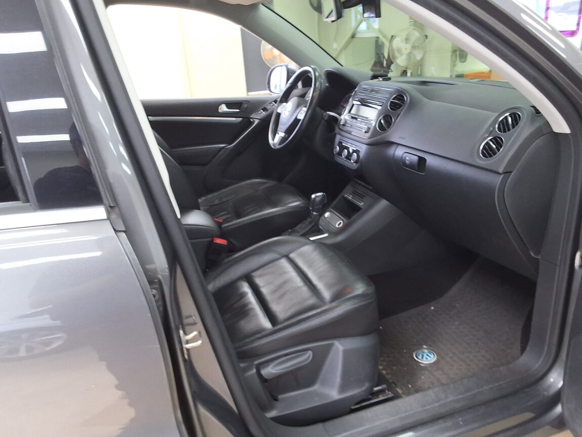 VOLKSWAGEN TIGUAN 2.0 TDI BLUEMOTION 2015 - zdjęcie 15