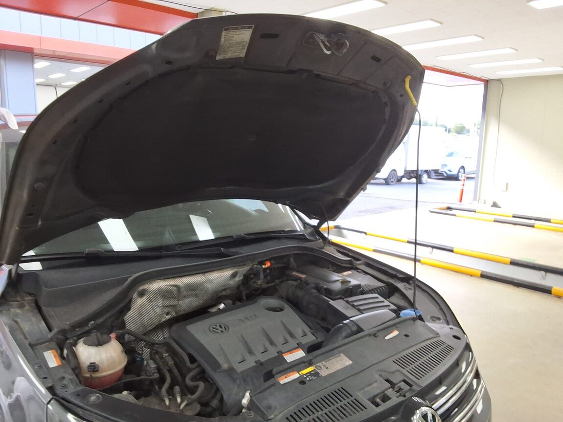 VOLKSWAGEN TIGUAN 2.0 TDI BLUEMOTION 2015 - zdjęcie 18