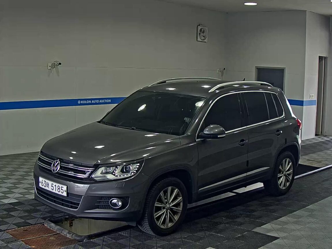 VOLKSWAGEN TIGUAN 2.0 TDI BLUEMOTION 2015 - zdjęcie 2