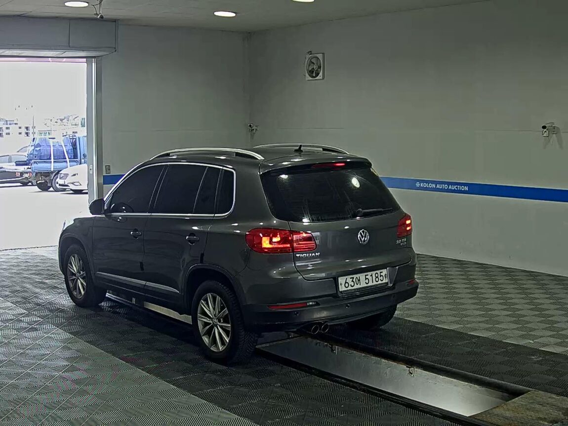 VOLKSWAGEN TIGUAN 2.0 TDI BLUEMOTION 2015 - zdjęcie 6