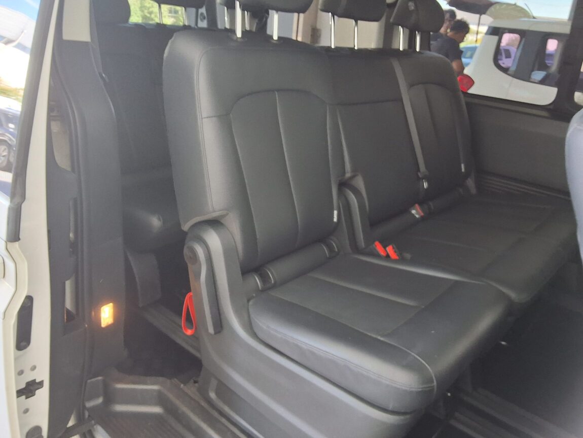 HYUNDAI STARIA 2.2 DIESEL TOURER 9-SEATER 2WD MODERN 2025 - zdjęcie 13