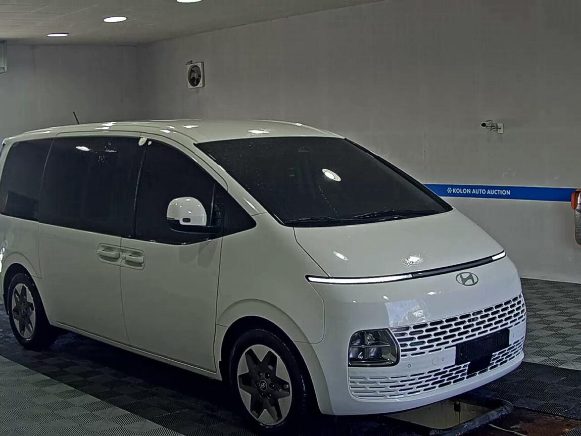 HYUNDAI STARIA 2.2 DIESEL TOURER 9-SEATER 2WD MODERN 2025 - zdjęcie 3