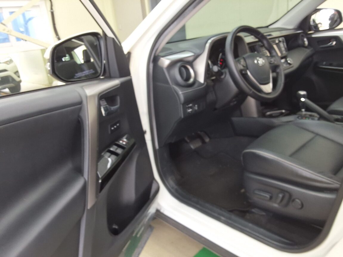 TOYOTA RAV4 (4TH GEN) 2.5 2WD 2017 - zdjęcie 11