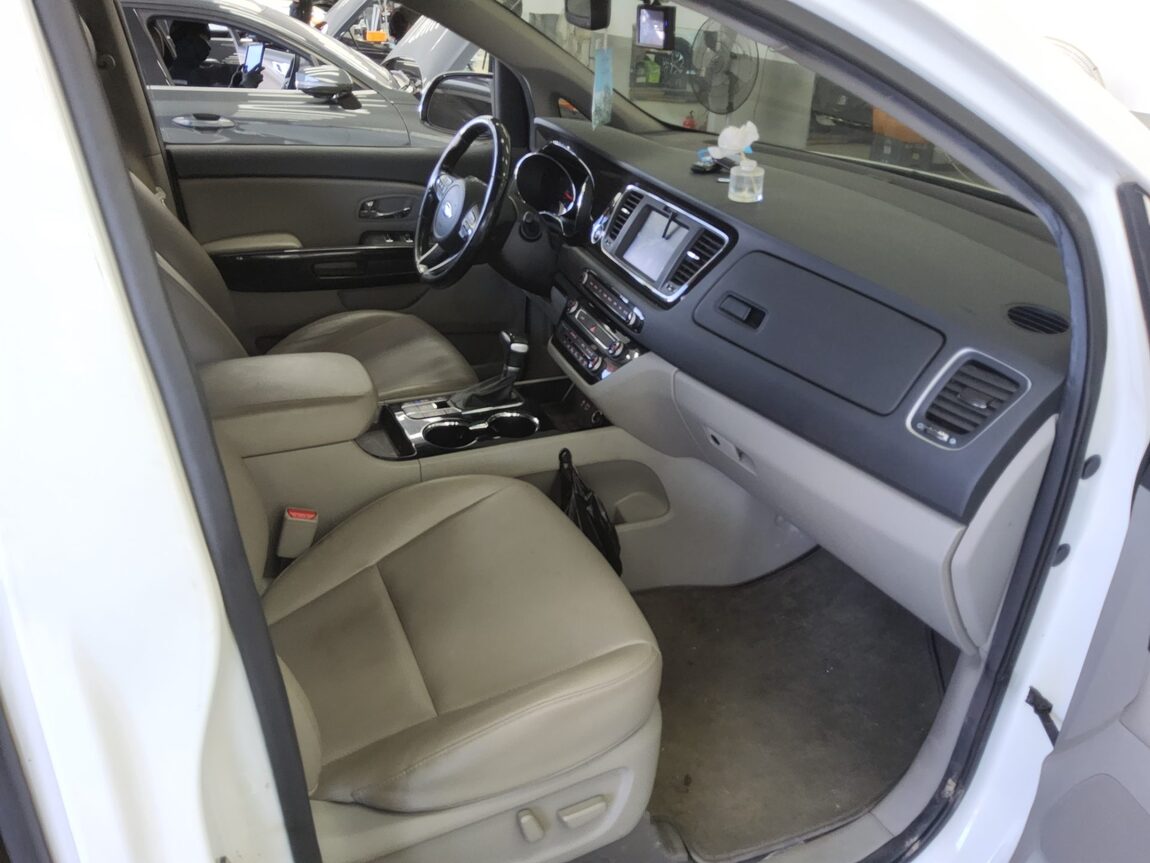 KIA THE NEW CARNIVAL 9-SEATER DIESEL PRESTIGE 2020 - zdjęcie 14