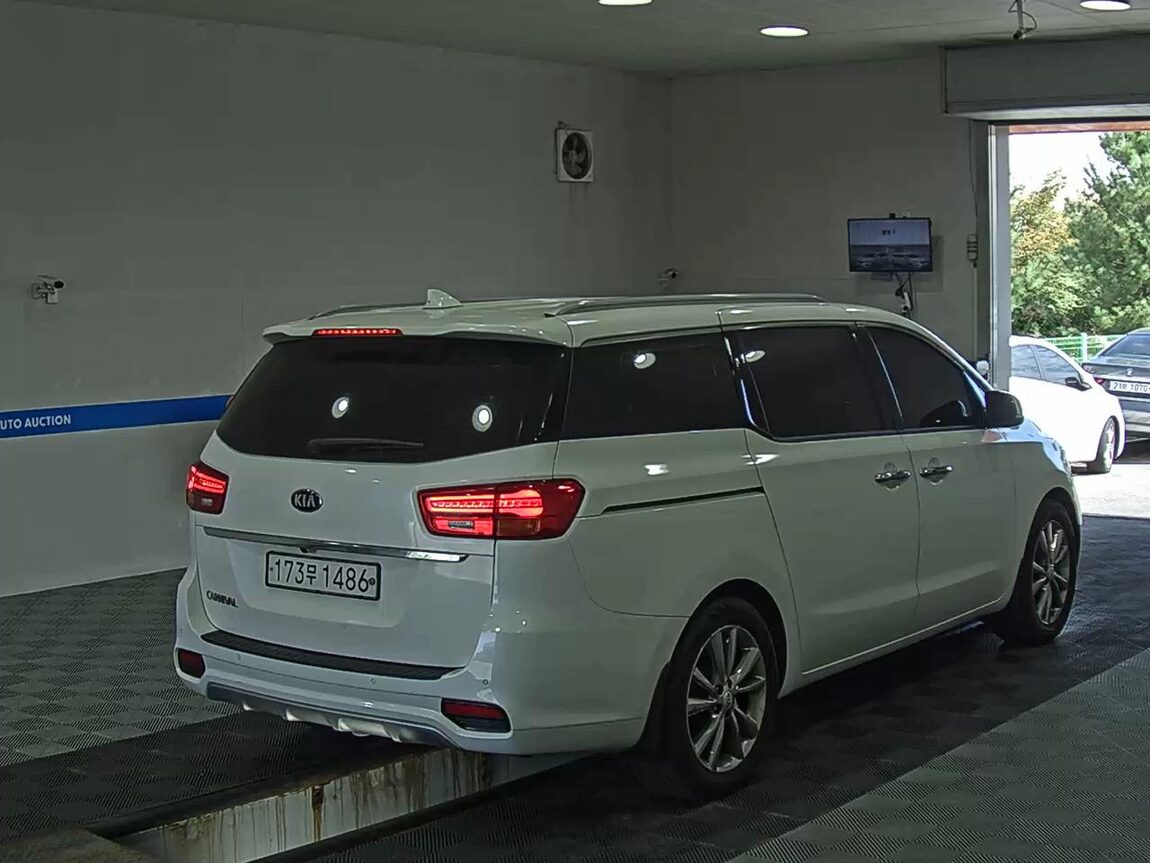 KIA THE NEW CARNIVAL 9-SEATER DIESEL PRESTIGE 2020 - zdjęcie 5
