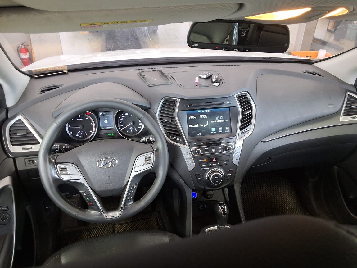 HYUNDAI SANTA FE THE PRIME DIESEL R2.0 4WD PREMIUM 2017 - zdjęcie 11