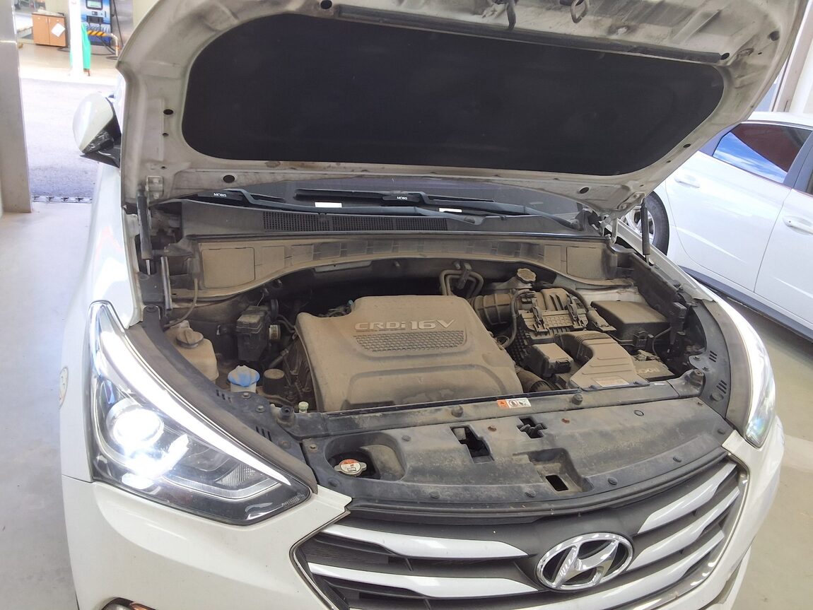 HYUNDAI SANTA FE THE PRIME DIESEL R2.0 4WD PREMIUM 2017 - zdjęcie 18