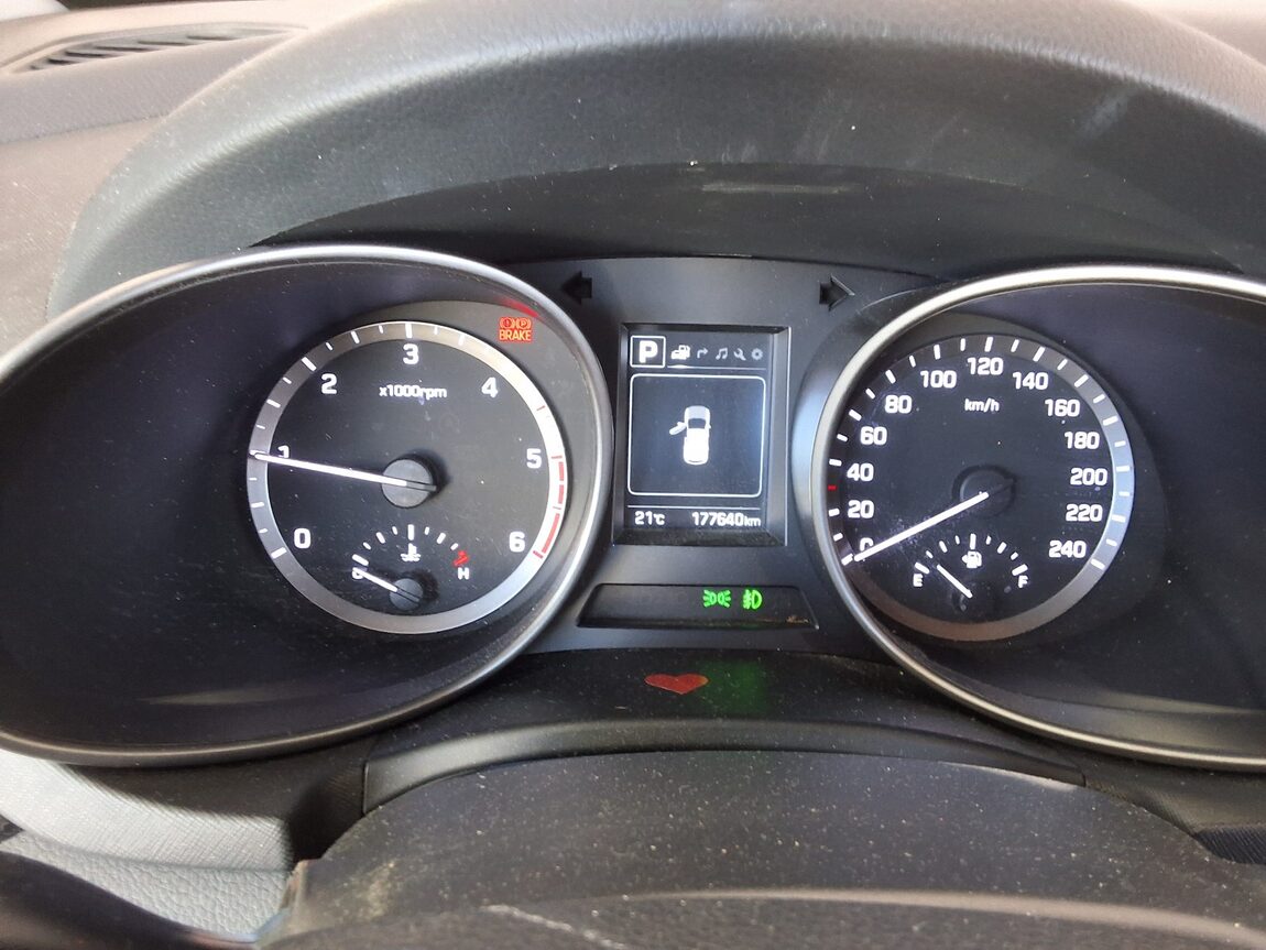 HYUNDAI SANTA FE THE PRIME DIESEL R2.0 2WD PREMIUM 2016 - zdjęcie 9