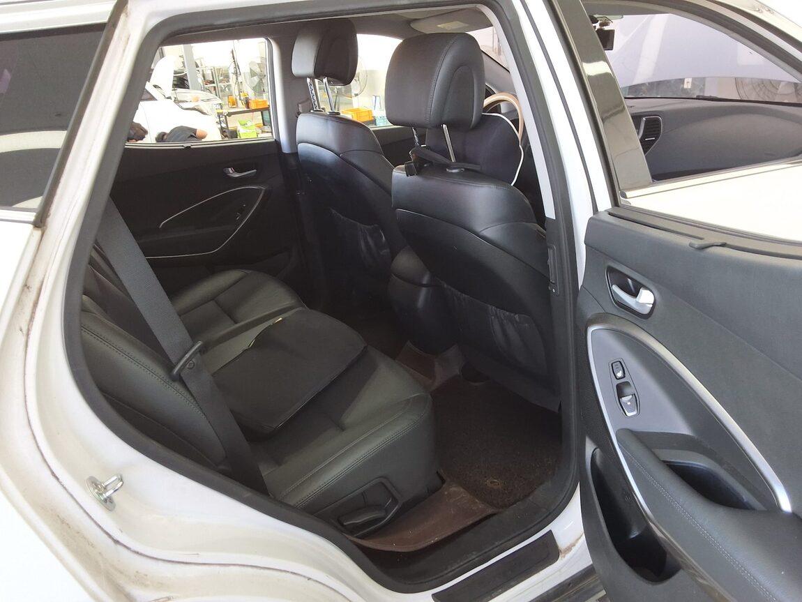HYUNDAI SANTA FE THE PRIME DIESEL R2.0 2WD PREMIUM 2016 - zdjęcie 13