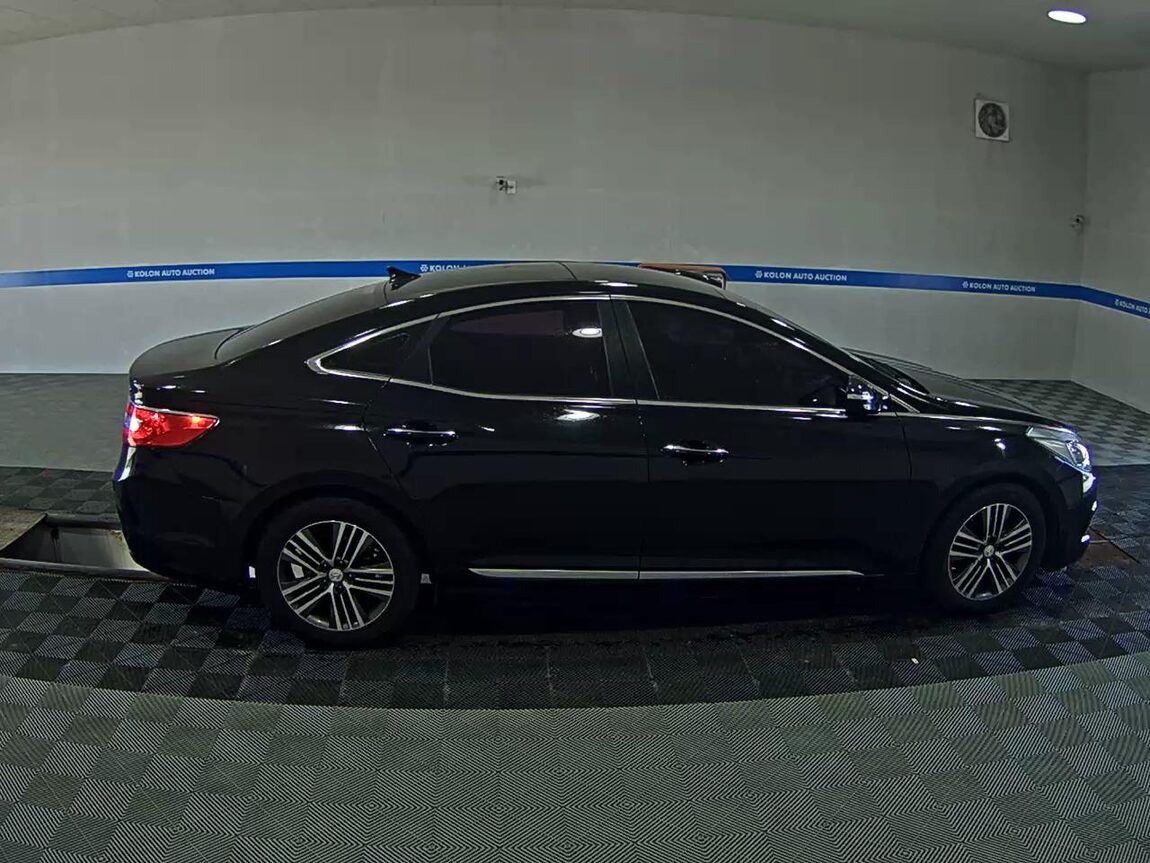 HYUNDAI GRANDEUR HG HG 240 MODERN 2014 - zdjęcie 4