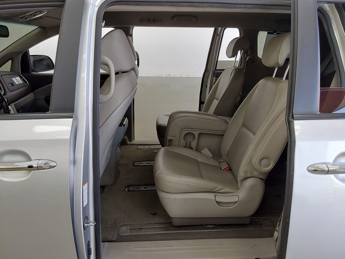 KIA ALL NEW CARNIVAL 11-SEATER DIESEL PRESTIGE 2015 - zdjęcie 12