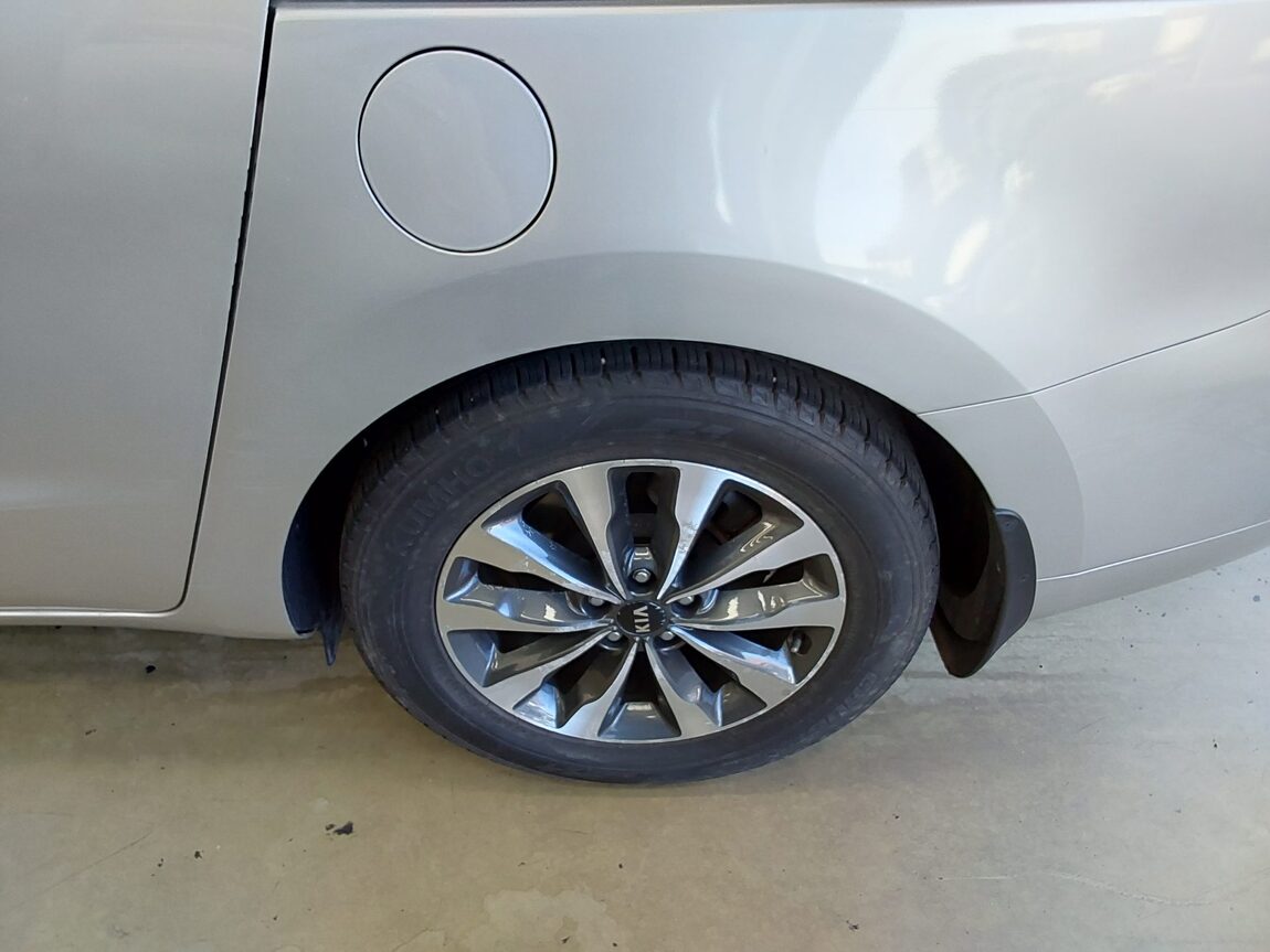 KIA ALL NEW CARNIVAL 11-SEATER DIESEL PRESTIGE 2015 - zdjęcie 21