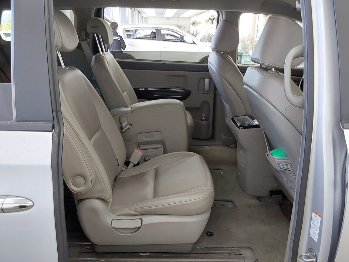 KIA ALL NEW CARNIVAL 11-SEATER DIESEL PRESTIGE 2015 - zdjęcie 13