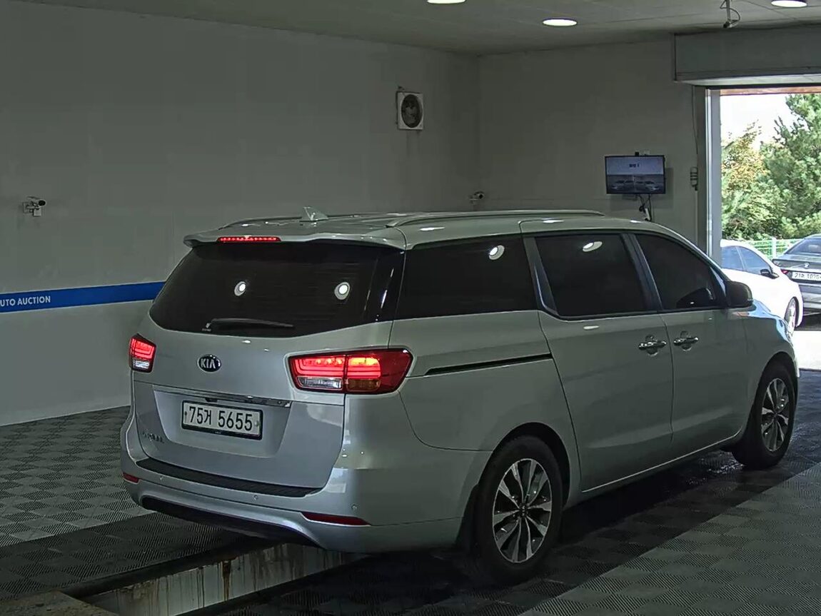 KIA ALL NEW CARNIVAL 11-SEATER DIESEL PRESTIGE 2015 - zdjęcie 5