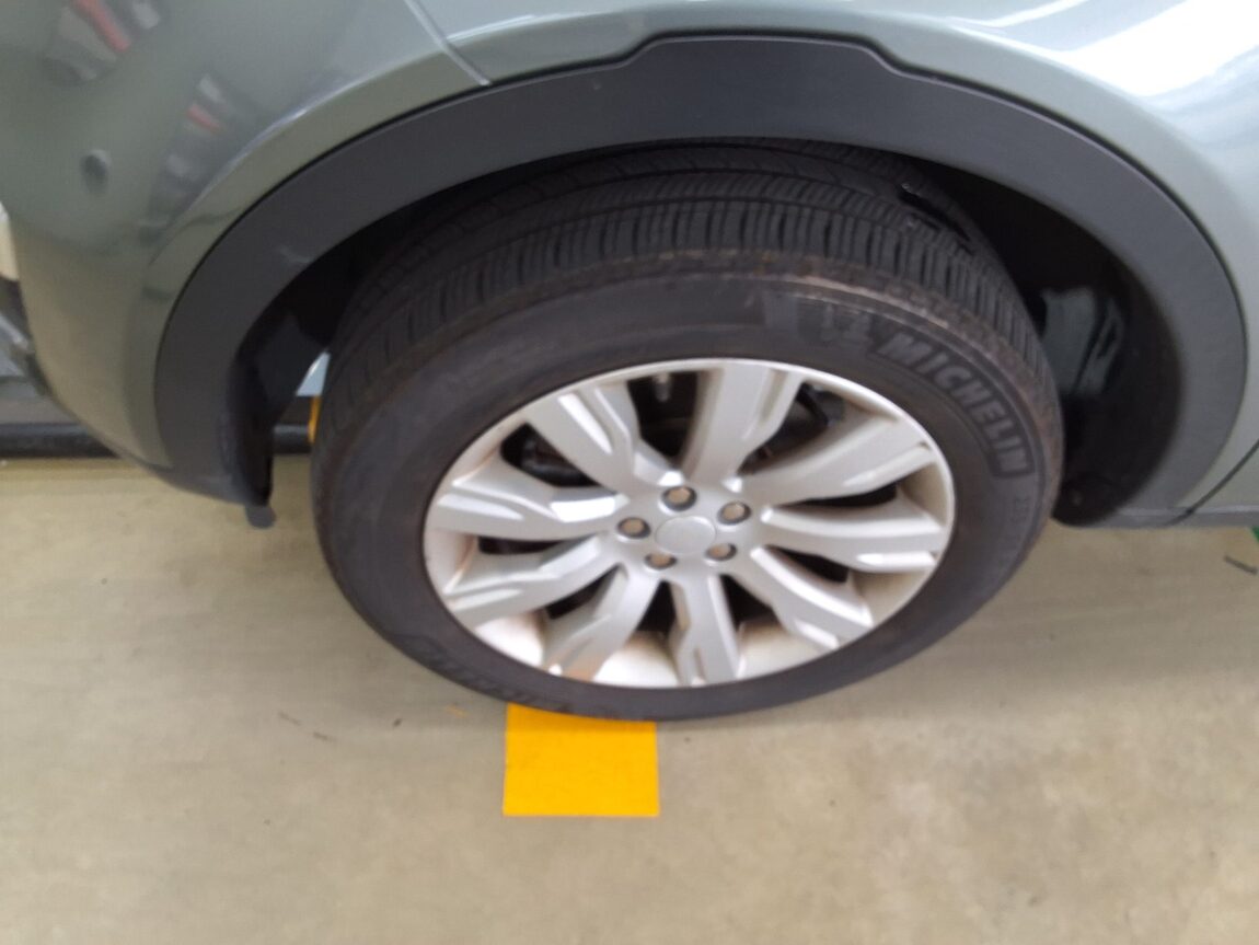 LAND ROVER DISCOVERY SPORT 2.2 SD4 HSE LUXURY 2015 - zdjęcie 19