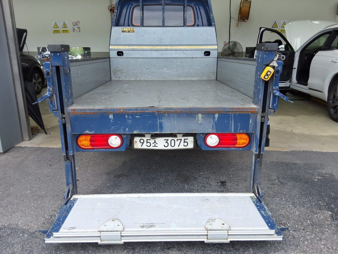 HYUNDAI PORTER II POWER GATE DOUBLE CAB 2019 - zdjęcie 15