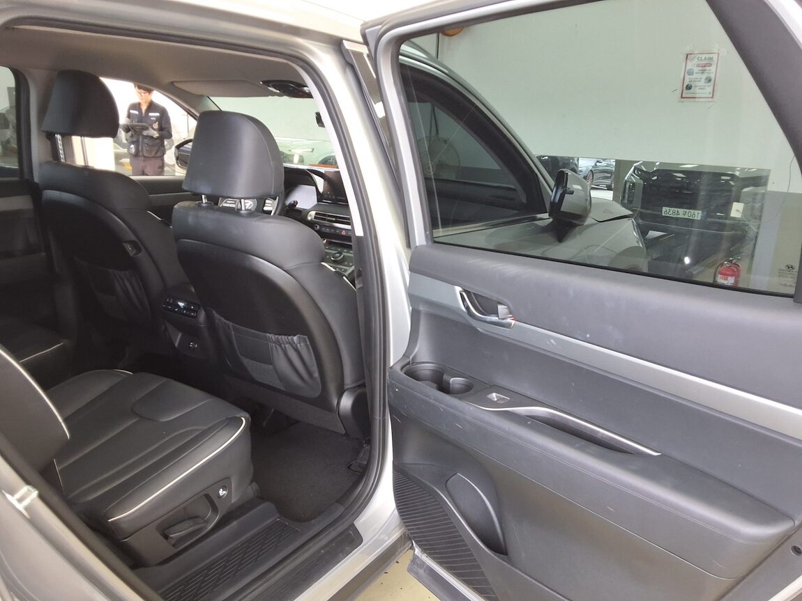 HYUNDAI THE NEW PALISADE 2.2 DIESEL 2WD EXCLUSIVE 2023 - zdjęcie 13