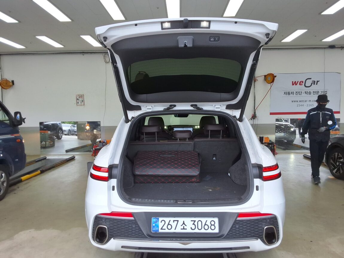 GENESIS GV70 2.5T AWD BASE MODEL 2023 - zdjęcie 15
