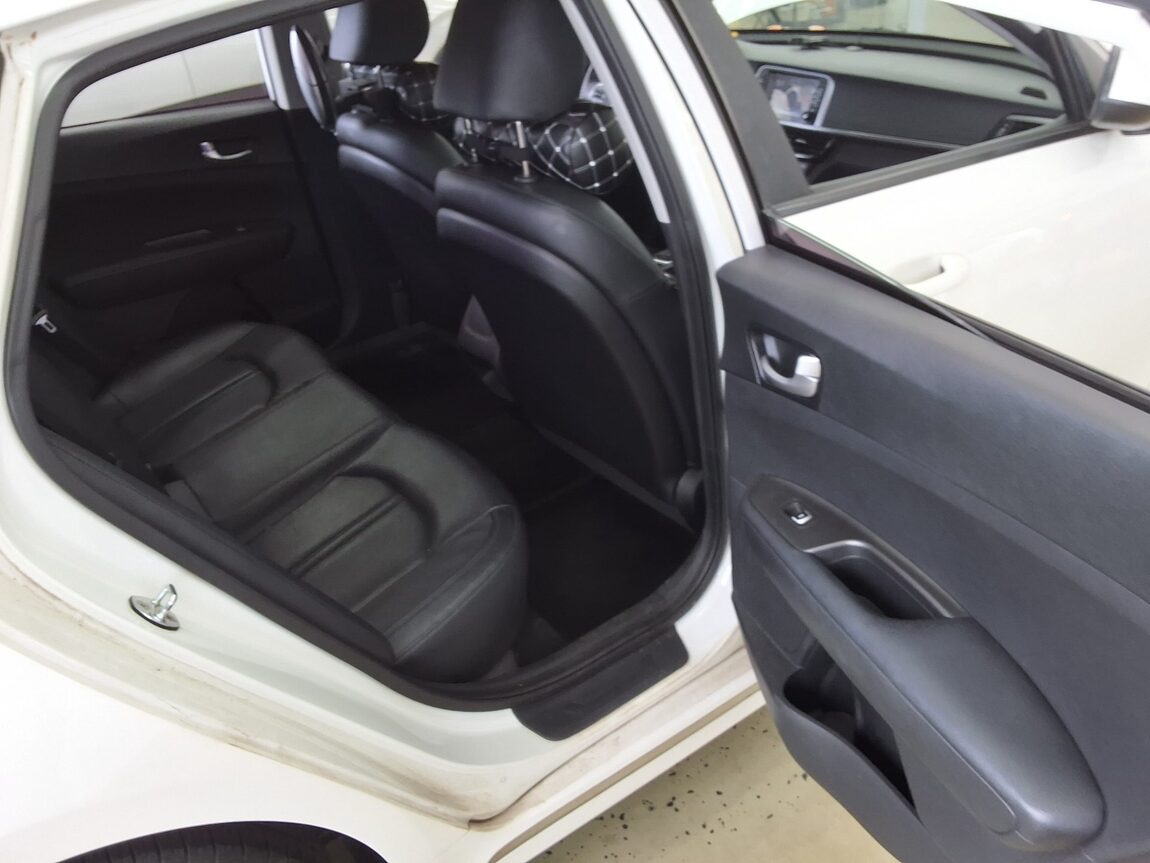 KIA NEW K5 2.0 LPI RENTAL CAR LUXURY SX 2016 - zdjęcie 13