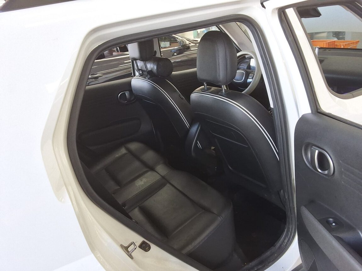 HYUNDAI CASPER GASOLINE 1.0 TURBO THE ESSENTIAL 2023 - zdjęcie 13