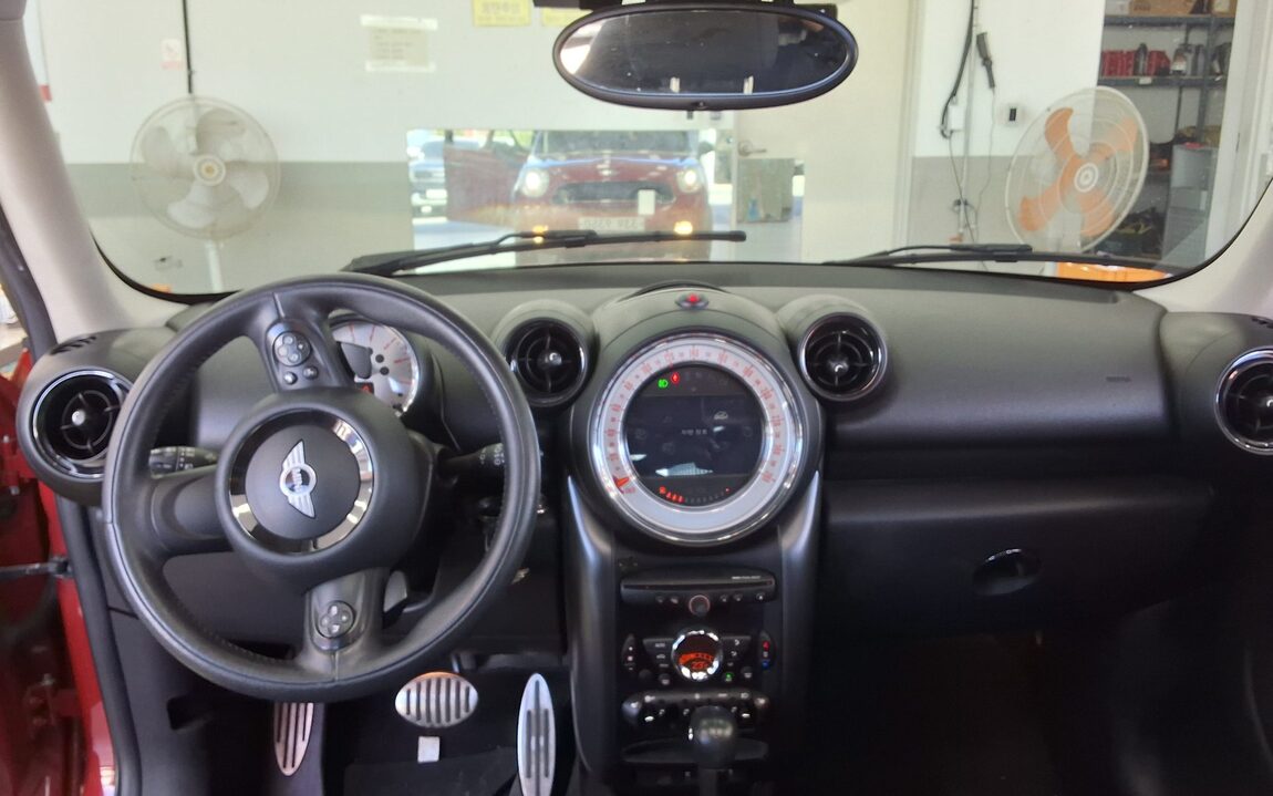 MINI COUNTRYMAN 2.0 SD 2014 - zdjęcie 11