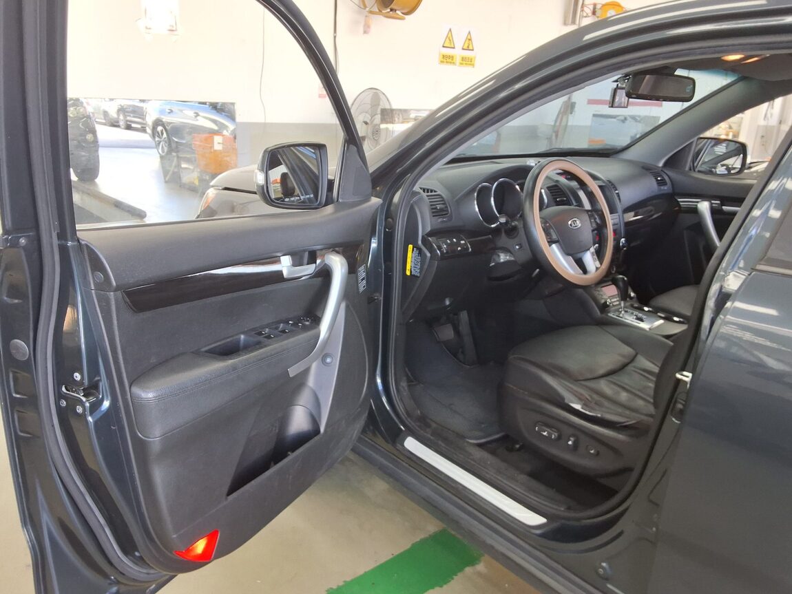 KIA SORENTO R DIESEL 2.2 4WD TLX LUXURY MODEL 2012 - zdjęcie 10