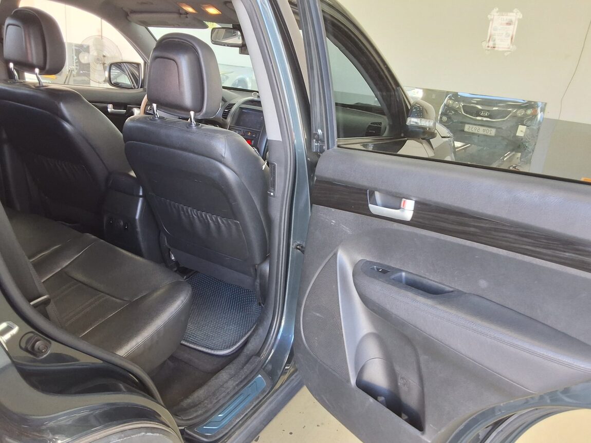 KIA SORENTO R DIESEL 2.2 4WD TLX LUXURY MODEL 2012 - zdjęcie 13