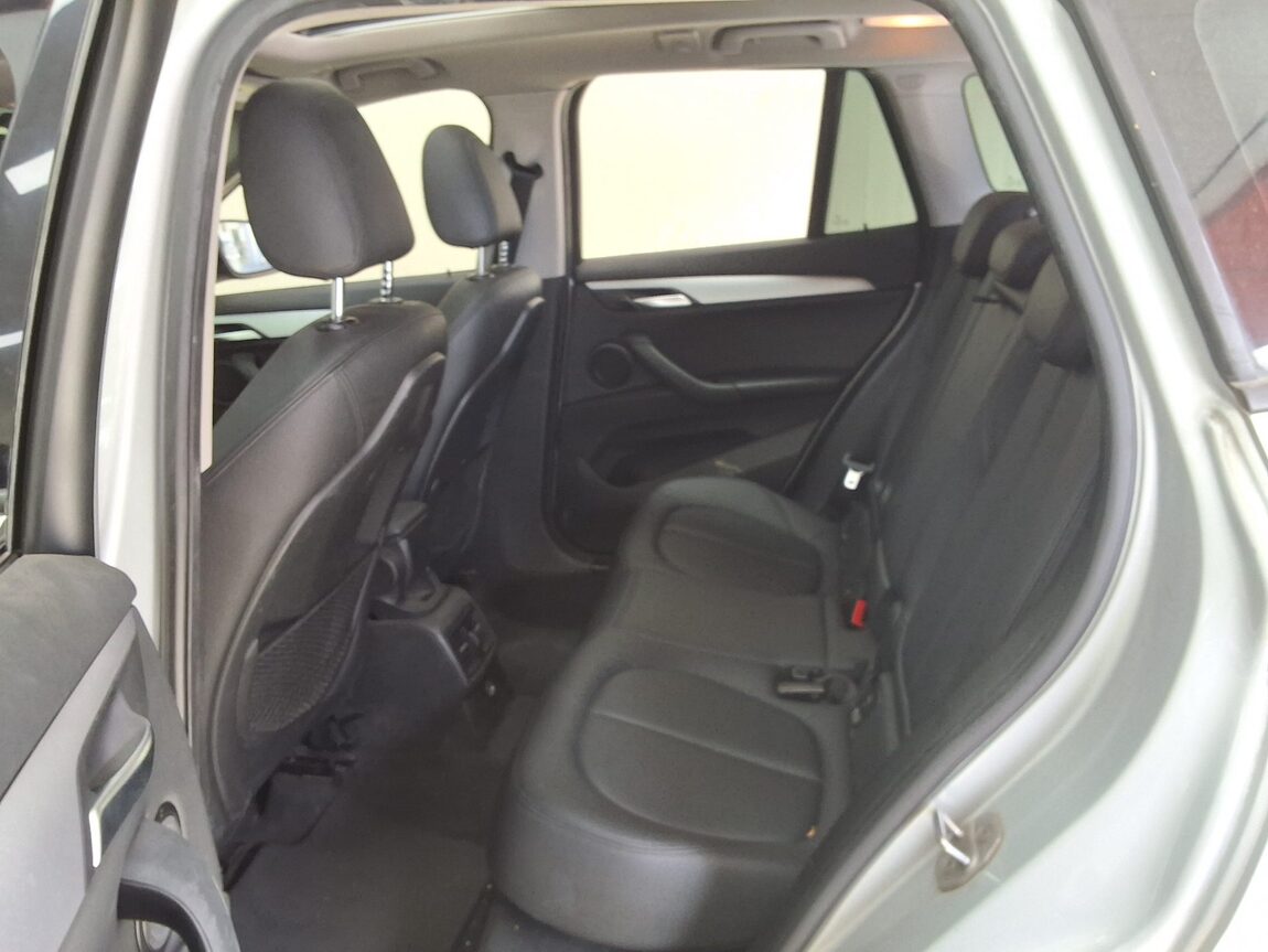 BMW X1 (2ND GEN) 18d xDRIVE 2016 - zdjęcie 13