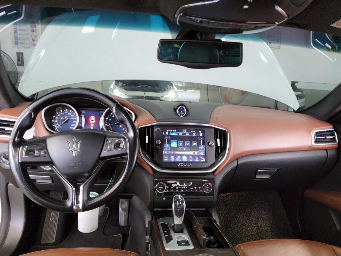 MASERATI GHIBLI (3RD GEN) 3 2015 - zdjęcie 11