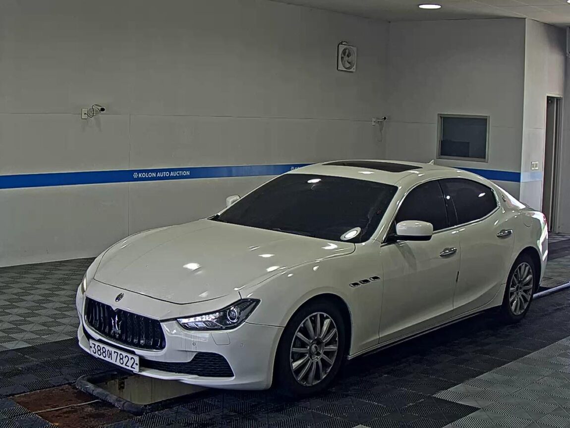 MASERATI GHIBLI (3RD GEN) 3 2015 - zdjęcie 2