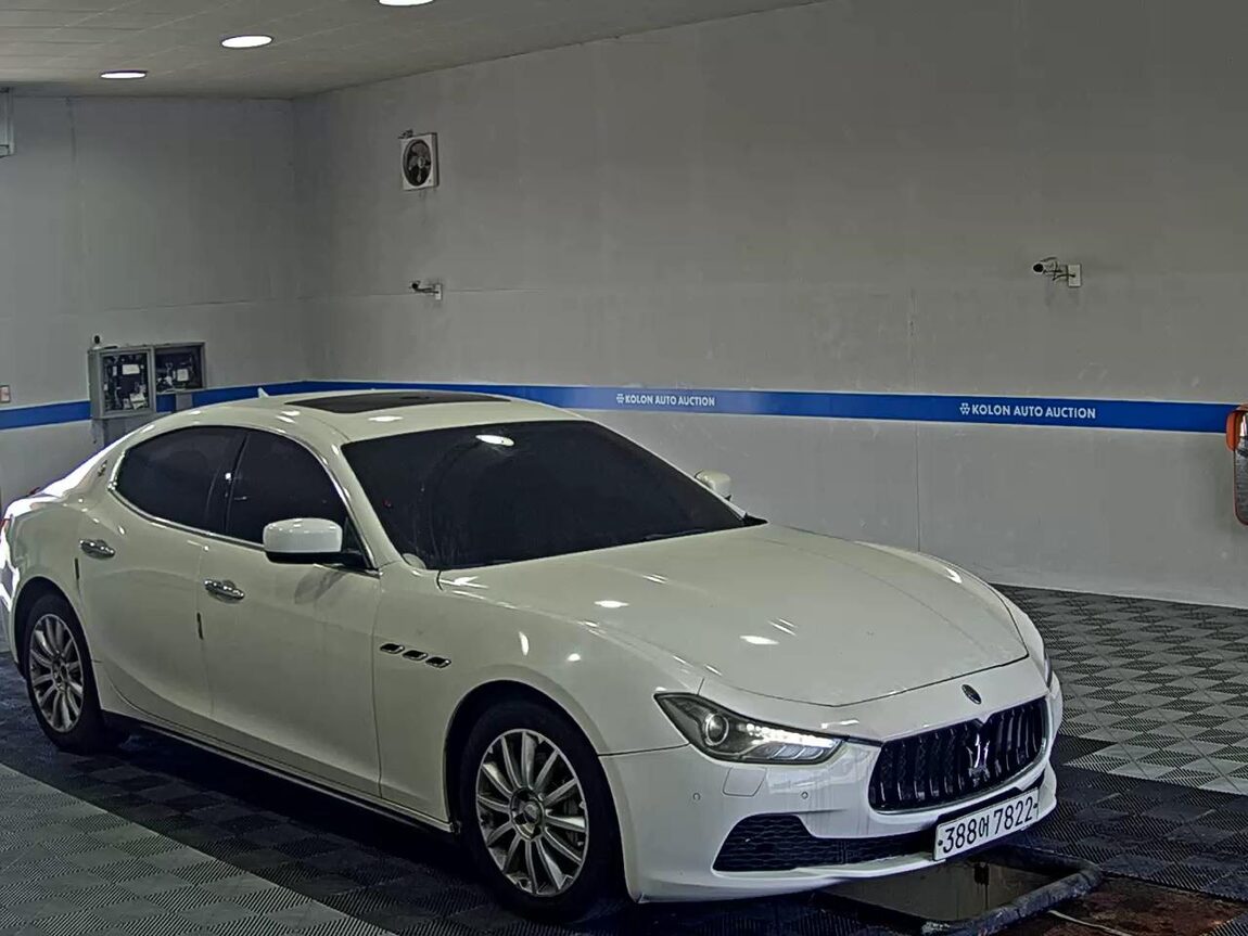 MASERATI GHIBLI (3RD GEN) 3 2015 - zdjęcie 3