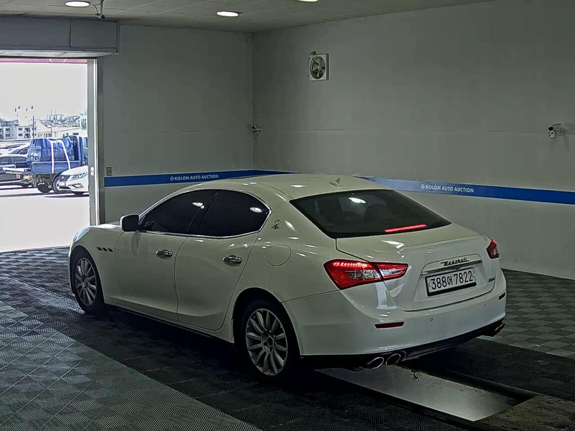 MASERATI GHIBLI (3RD GEN) 3 2015 - zdjęcie 6