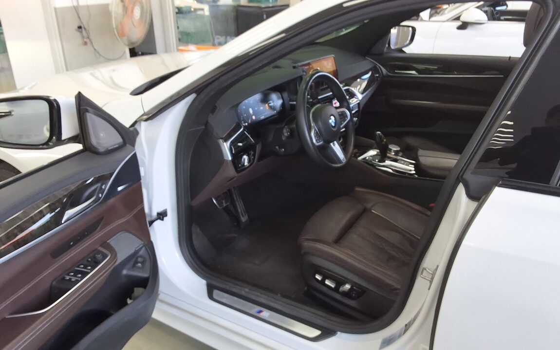 BMW GRAN TURISMO (GT) 6 SERIES 640i xDRIVE M SPORT PACK 2019 - zdjęcie 10