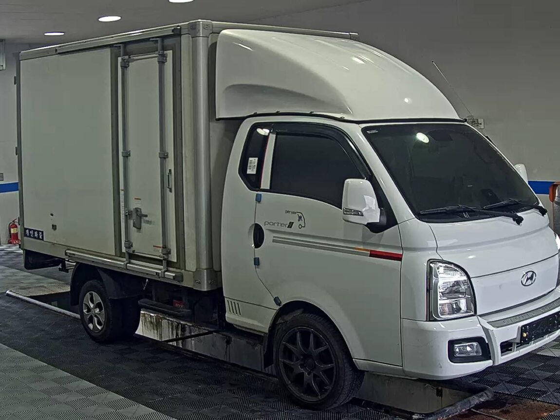 HYUNDAI PORTER II HIGH-ROOF BUILT-IN BOX TRUCK SUPER CAB 2022 - zdjęcie 3