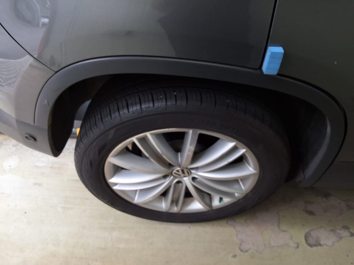VOLKSWAGEN TIGUAN 2.0 TDI BLUEMOTION PREMIUM 2016 - zdjęcie 22