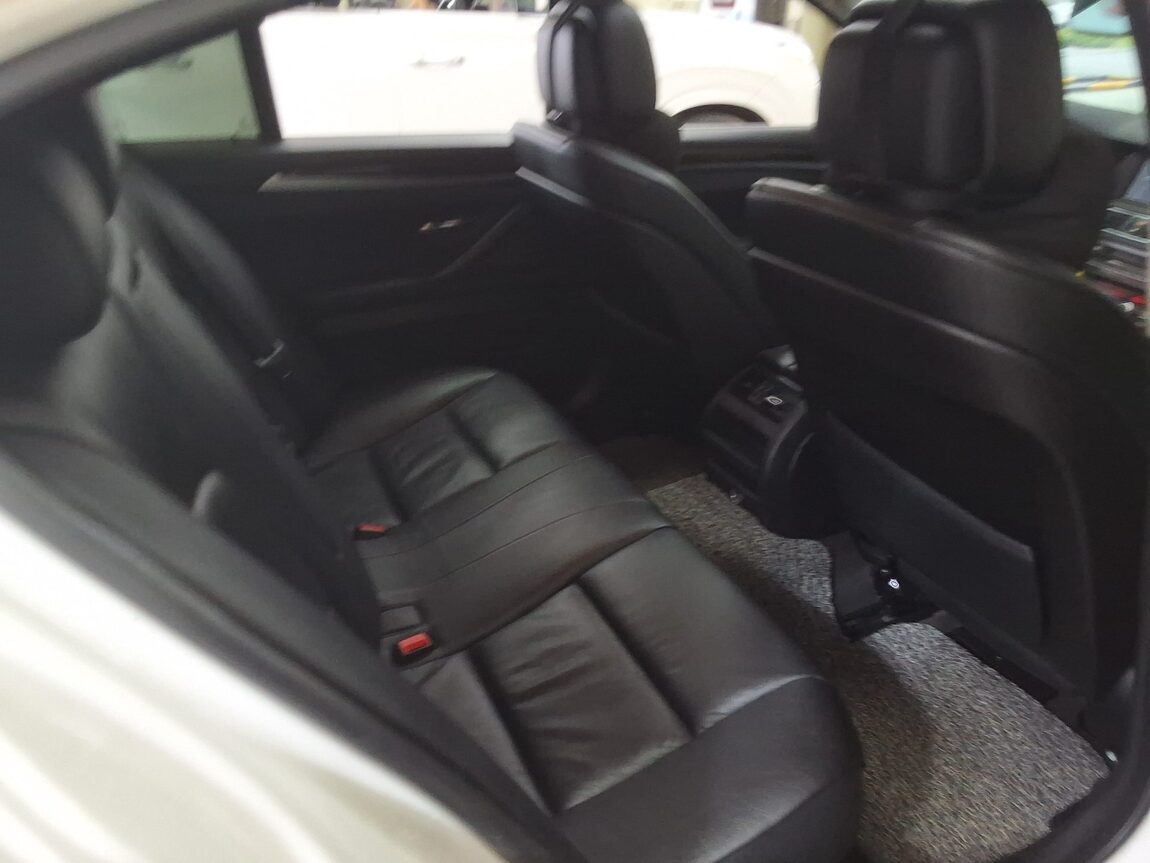 BMW 5 SERIES (6TH GEN) 520d 2012 - zdjęcie 14