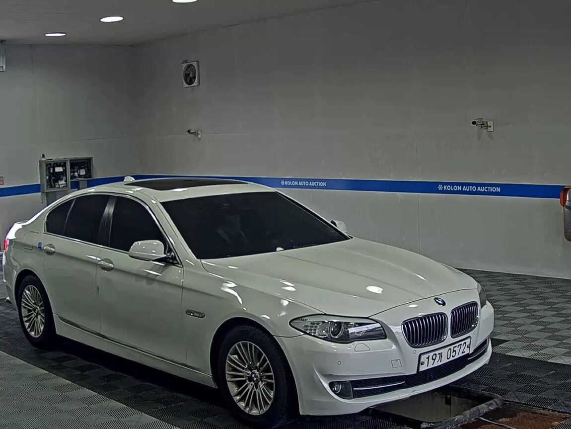BMW 5 SERIES (6TH GEN) 520d 2012 - zdjęcie 3