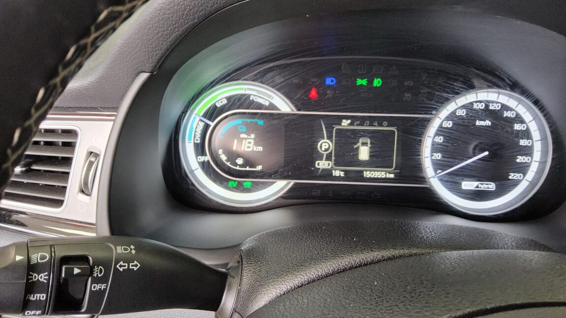 KIA NIRO 1.6 HYBRID PRESTIGE 2018 - zdjęcie 9
