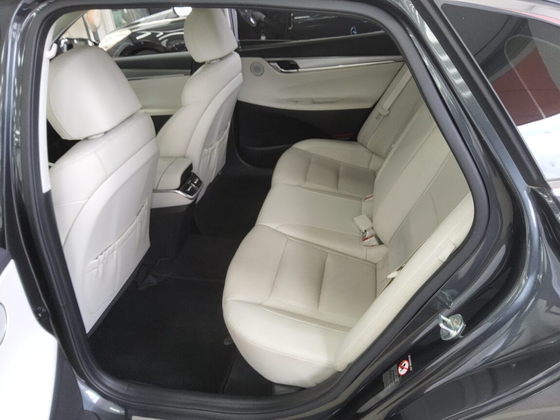 HYUNDAI THE NEW GRANDEUR IG HYBRID 2.4 HEV LE BLANC 2023 - zdjęcie 12