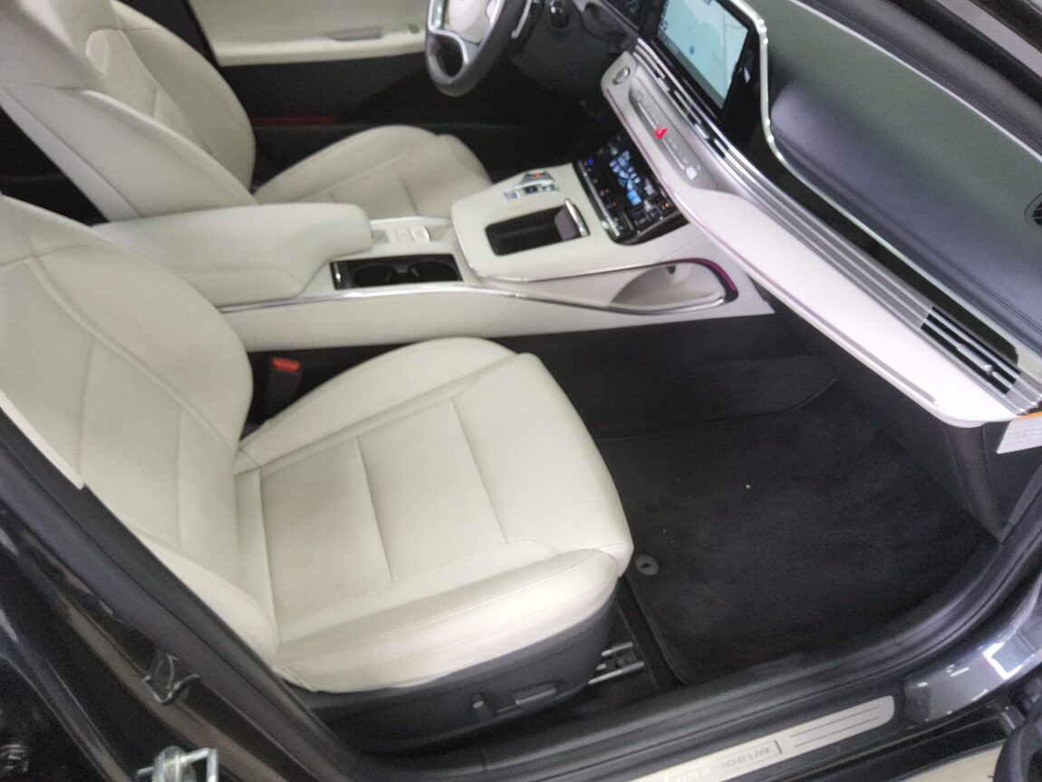 HYUNDAI THE NEW GRANDEUR IG HYBRID 2.4 HEV LE BLANC 2023 - zdjęcie 14