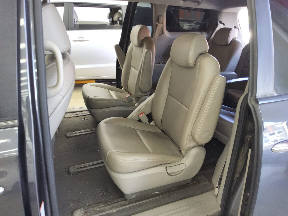 KIA ALL NEW CARNIVAL 9-SEATER DIESEL PRESTIGE 2016 - zdjęcie 12