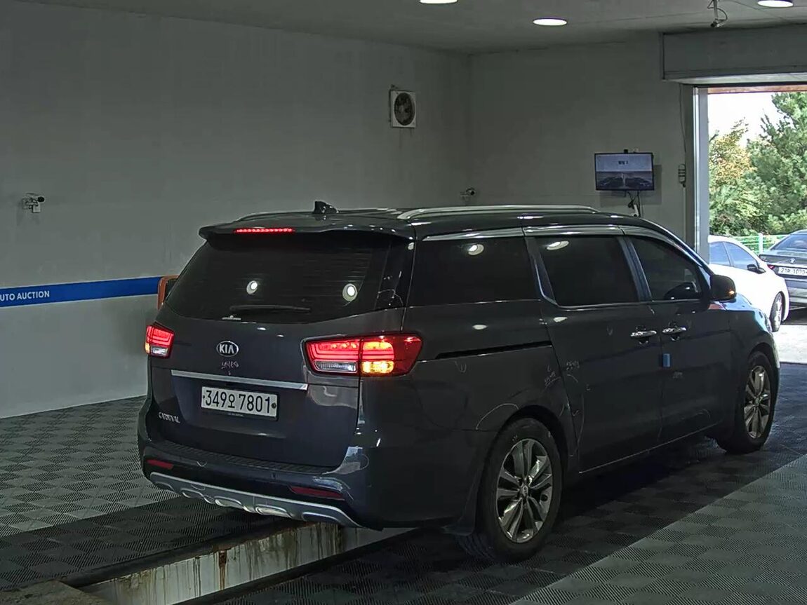 KIA ALL NEW CARNIVAL 9-SEATER DIESEL PRESTIGE 2016 - zdjęcie 5