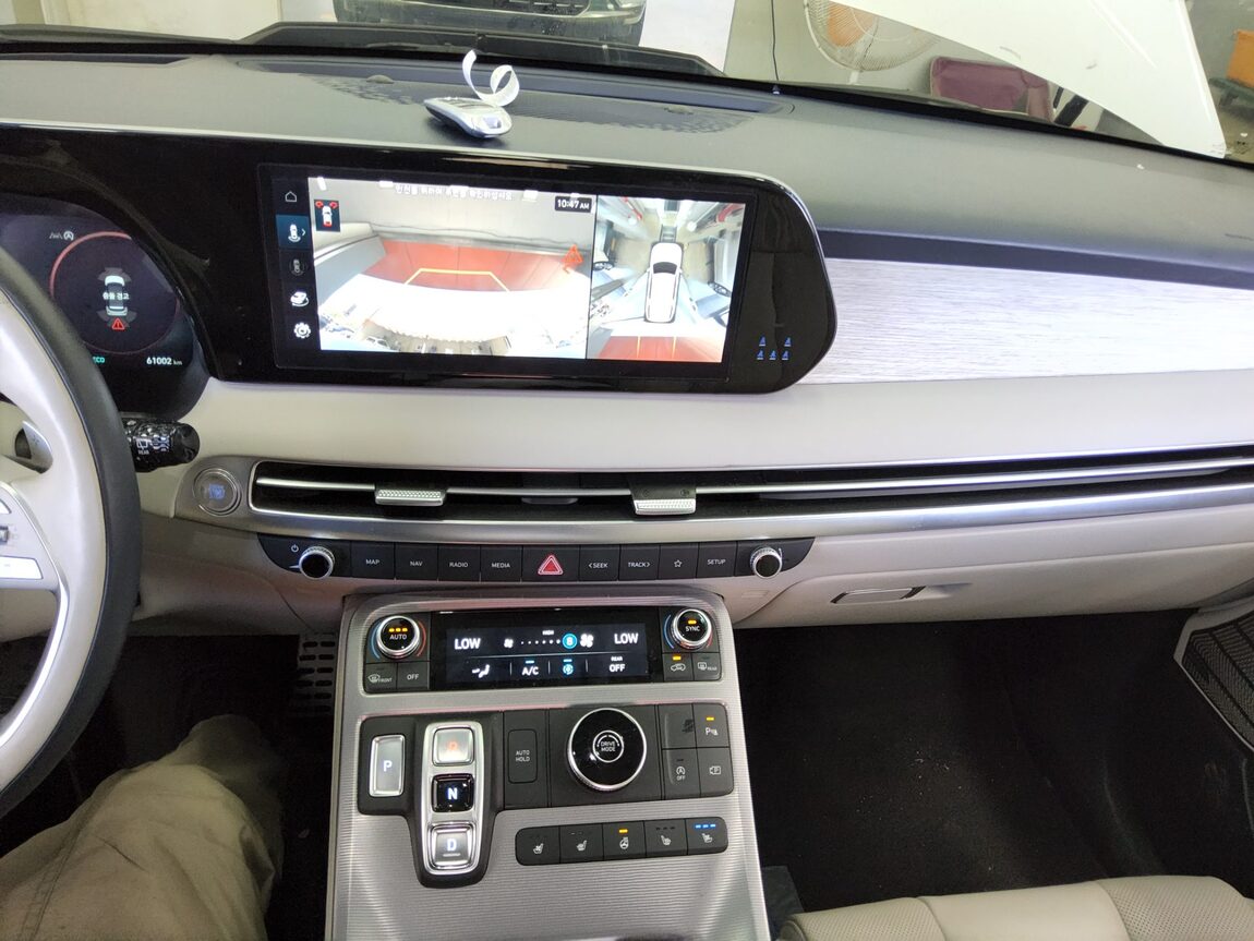 HYUNDAI THE NEW PALISADE 3.8 GASOLINE 2WD CALLIGRAPHY 2023 - zdjęcie 18