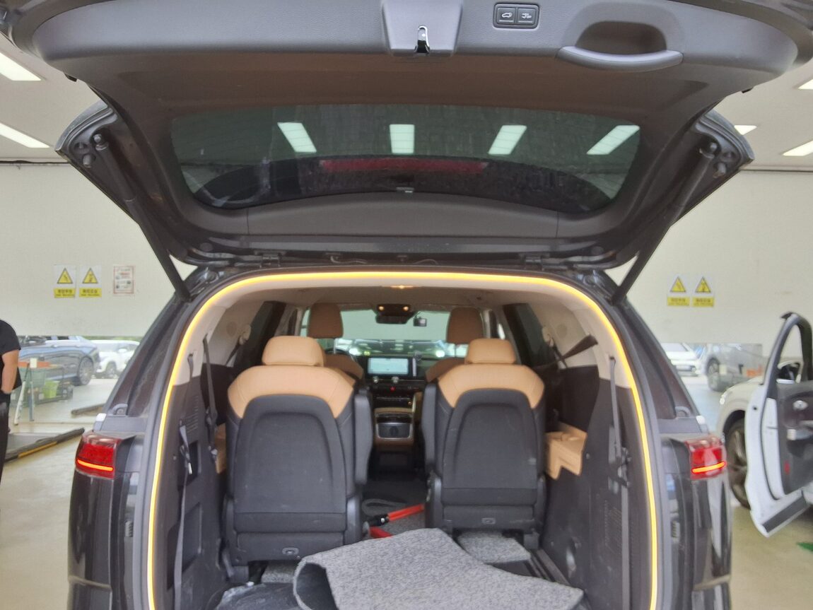 KIA NEW CARNIVAL (KA4) 9-SEATER DIESEL NOBLESSE 2023 - zdjęcie 15