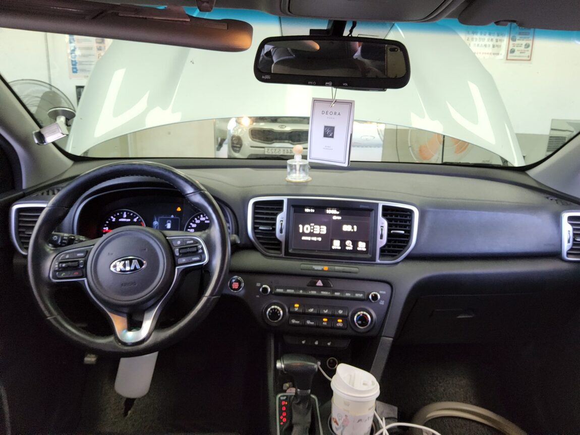 KIA NEW SPORTAGE R2.0 2WD PRESTIGE 2018 - zdjęcie 11