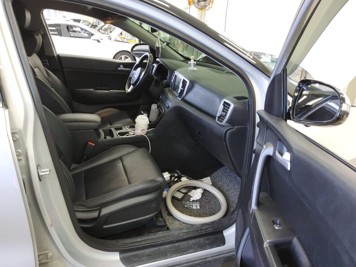 KIA NEW SPORTAGE R2.0 2WD PRESTIGE 2018 - zdjęcie 14